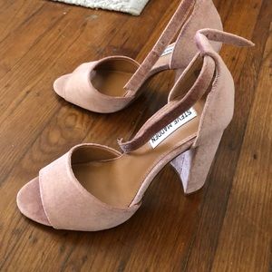 Velvet pink heels